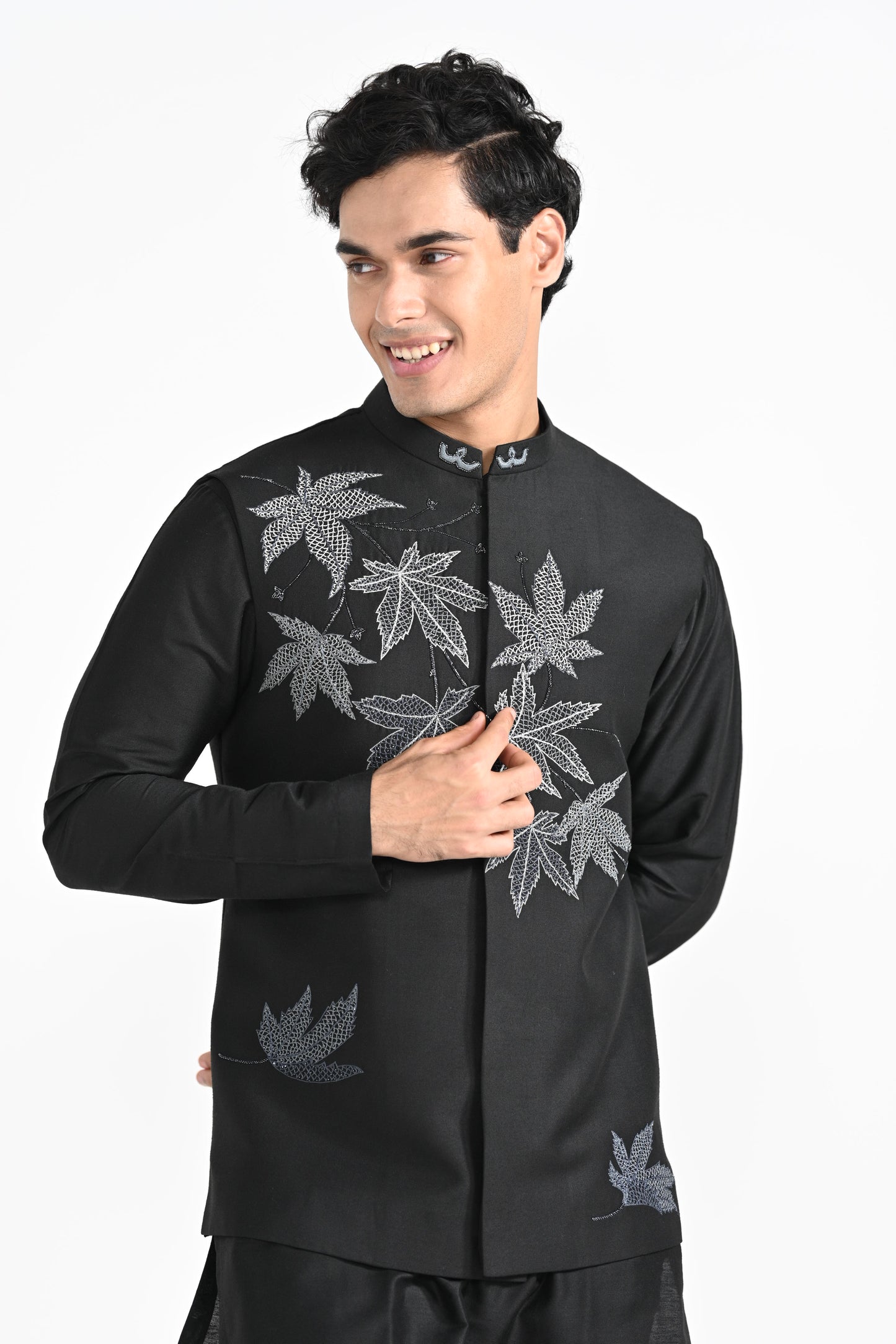 MAPLE LEAF NEHRU SET