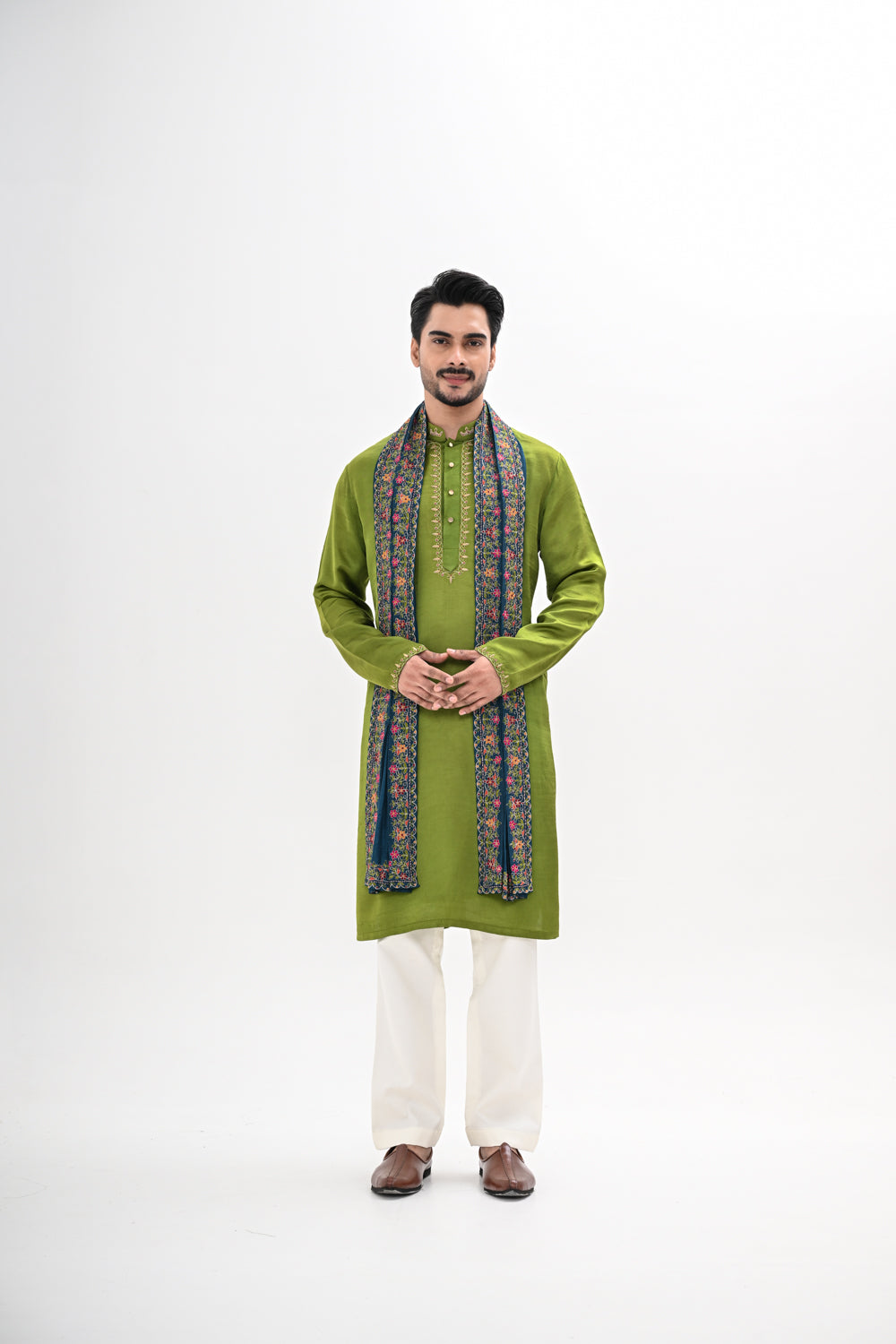 PEACOCK HUES