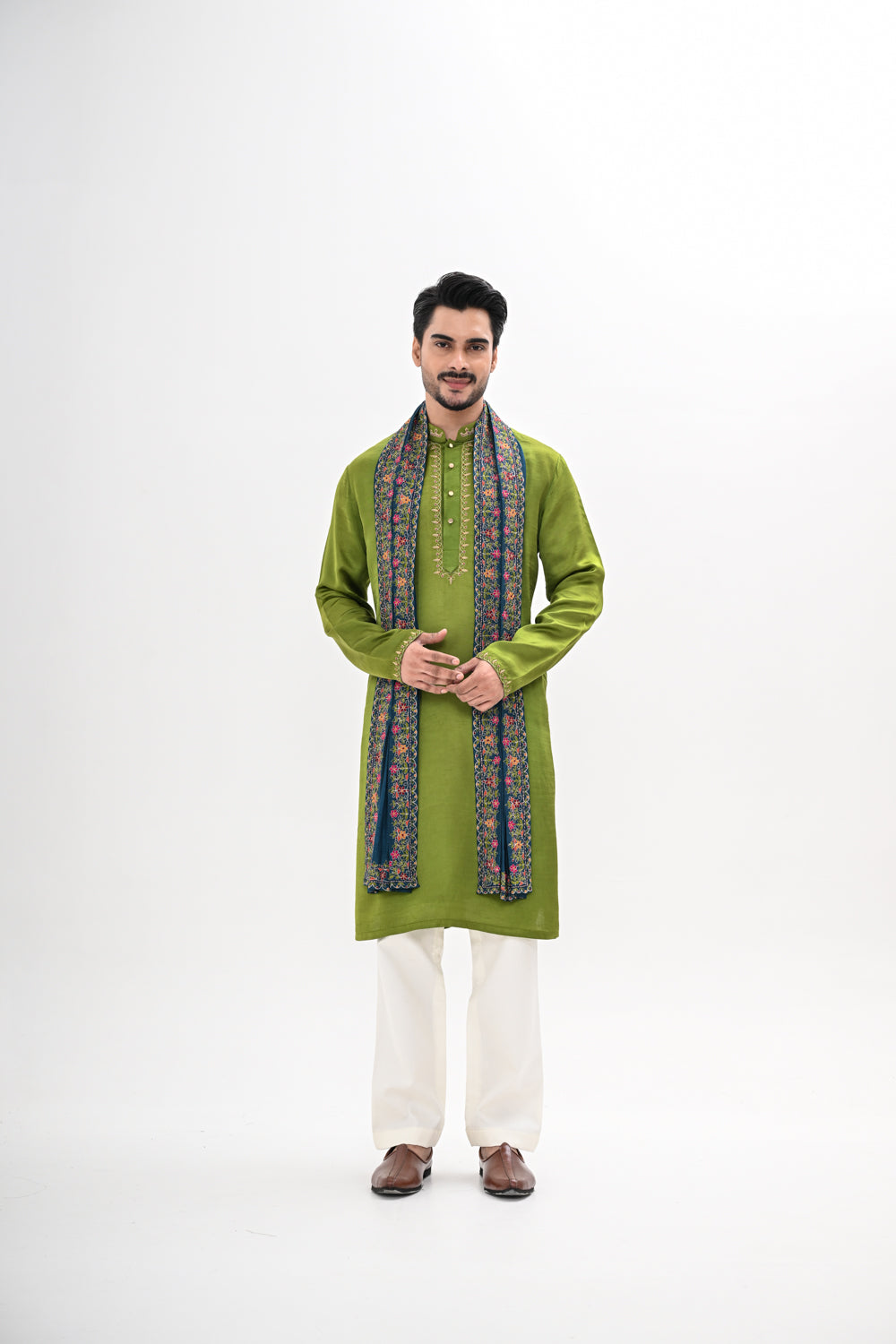 PEACOCK HUES