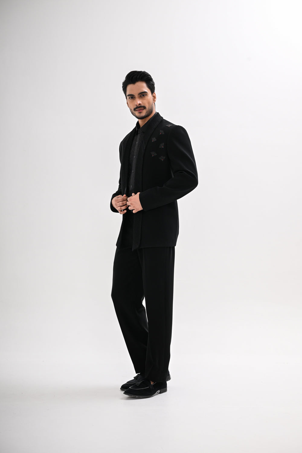 OPEN BUMBLEBEE TUXEDO SET