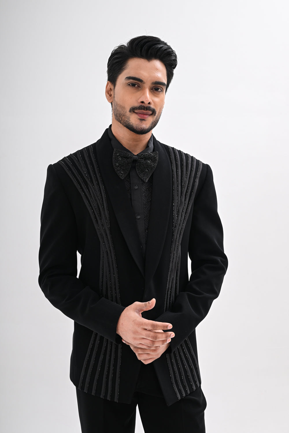 VELINOR TUXEDO