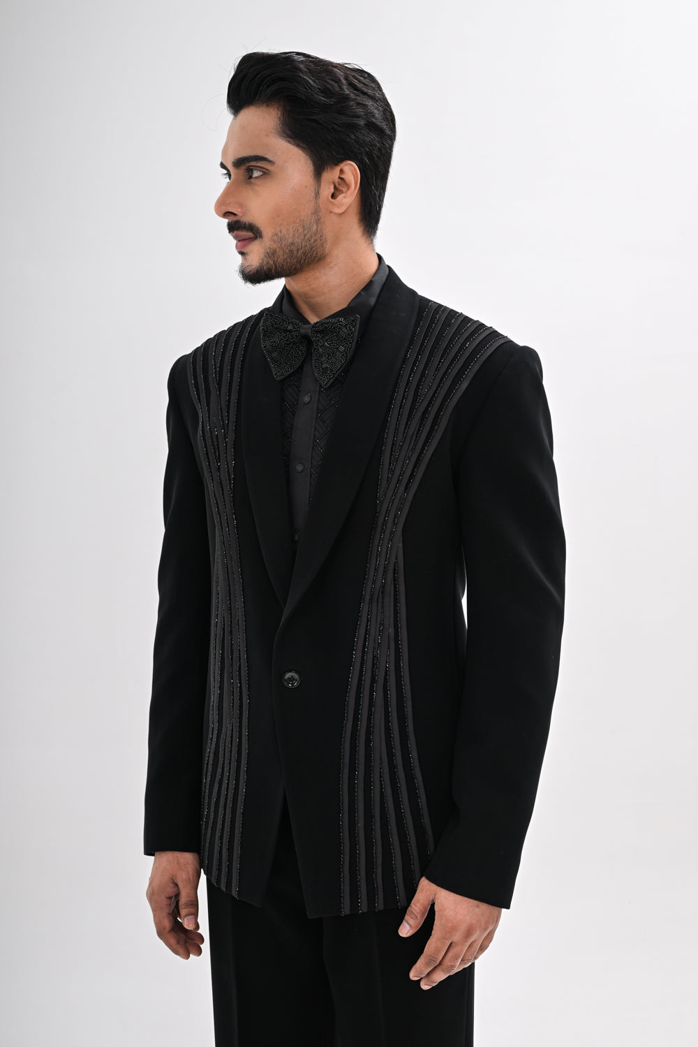 VELINOR TUXEDO