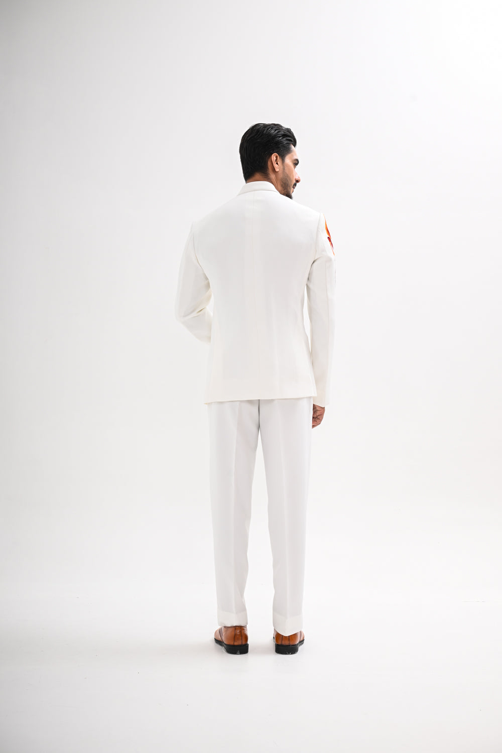 REGALIS TUXEDO