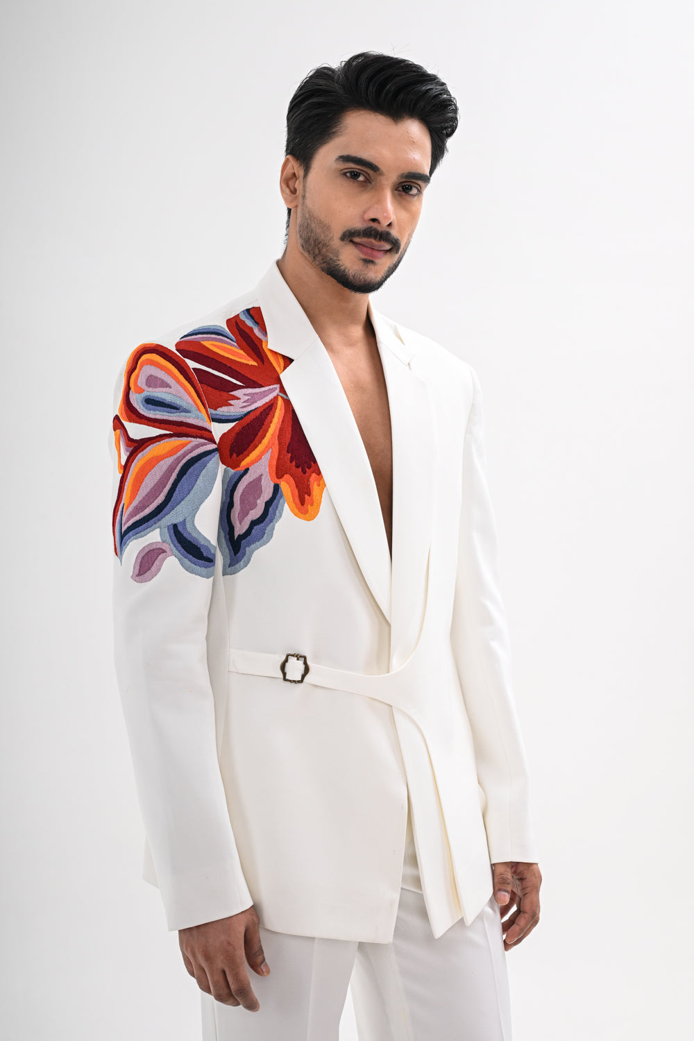 REGALIS TUXEDO
