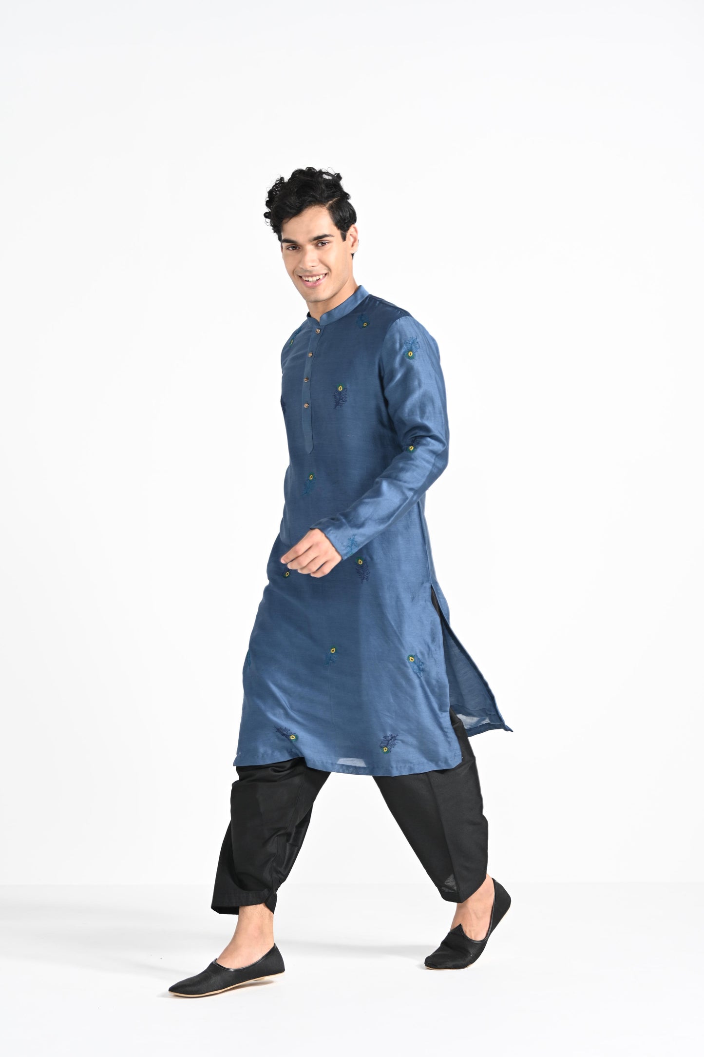 Morpankh Kurta Set