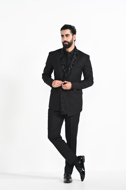 BLACK ASSYMETRICAL PANEL TUXEDO SET