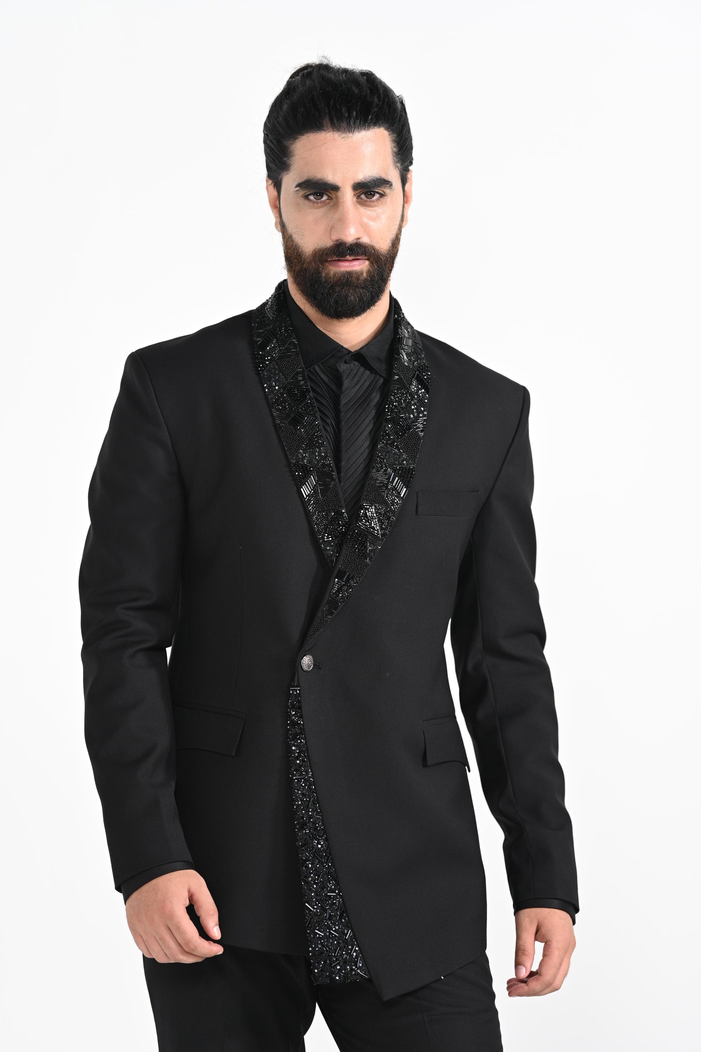 BLACK ASSYMETRICAL PANEL TUXEDO SET