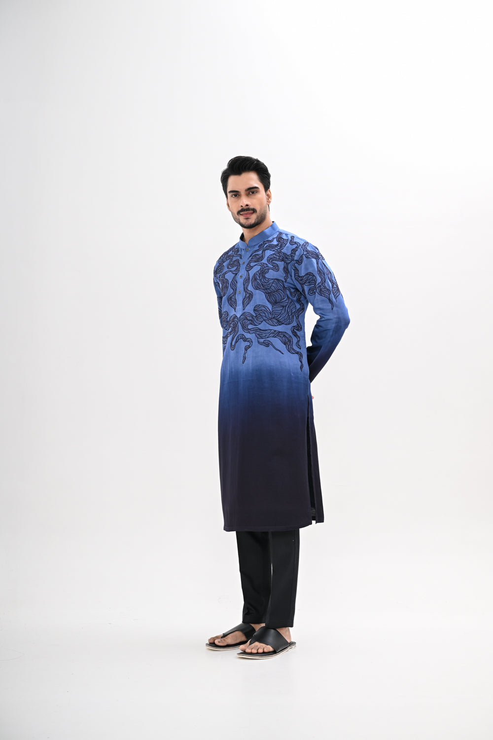 AQUIRA KURTA