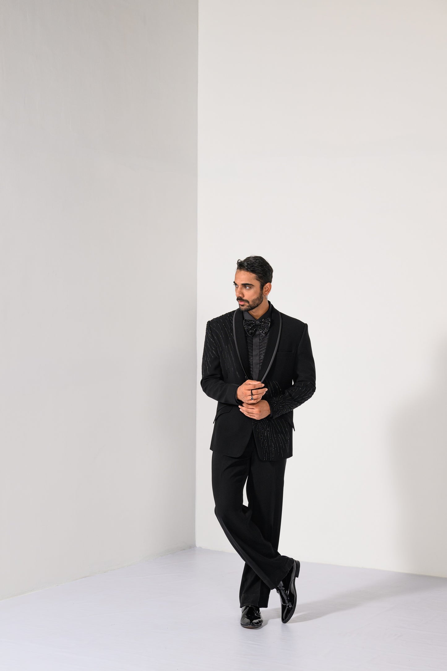 ASYMMETRICAL ONYX TUXEDO SET