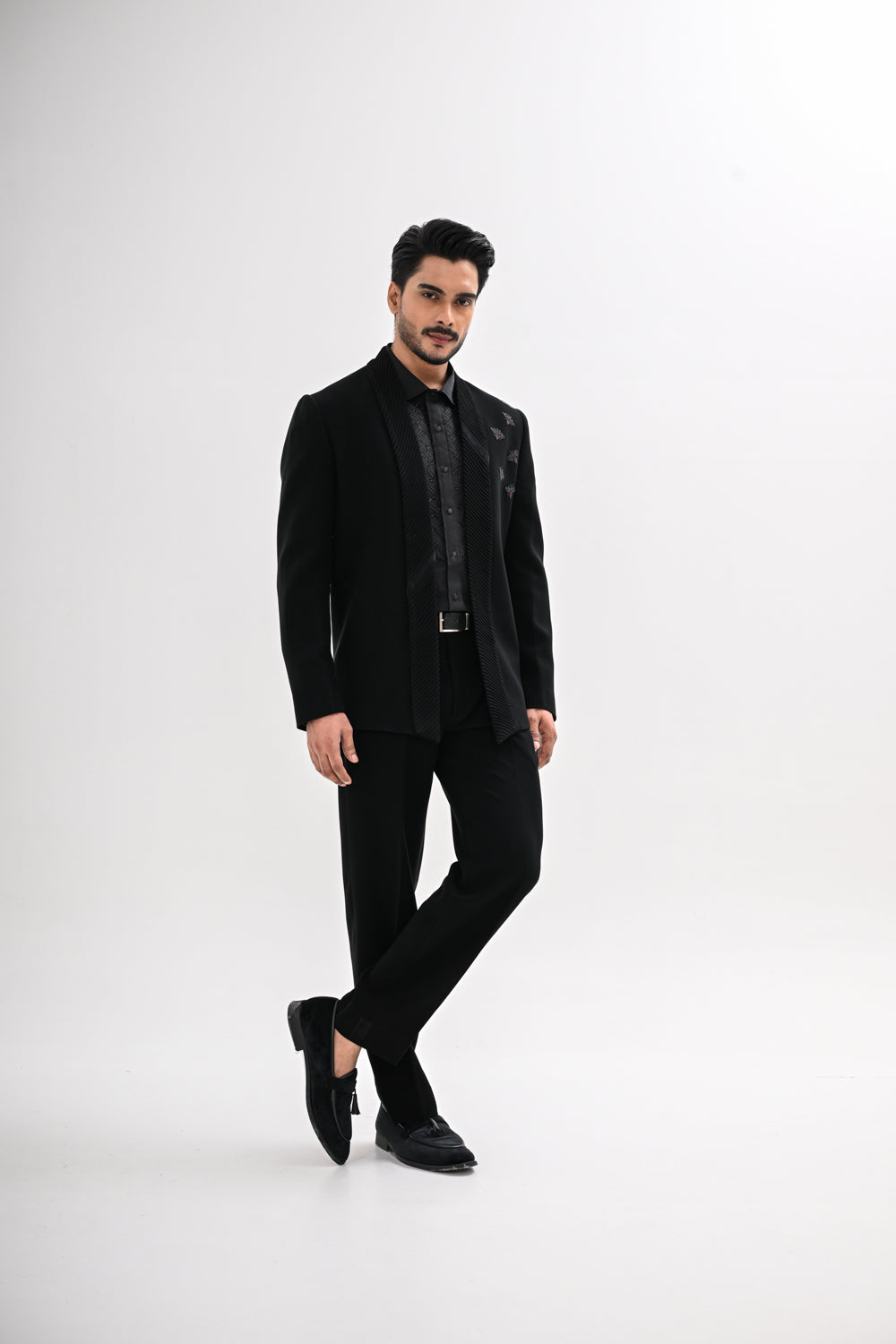 OPEN BUMBLEBEE TUXEDO SET