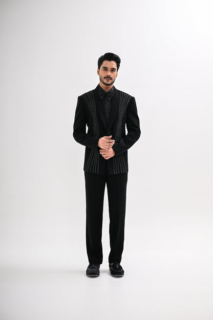 VELINOR TUXEDO