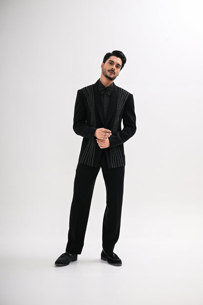 VELINOR TUXEDO