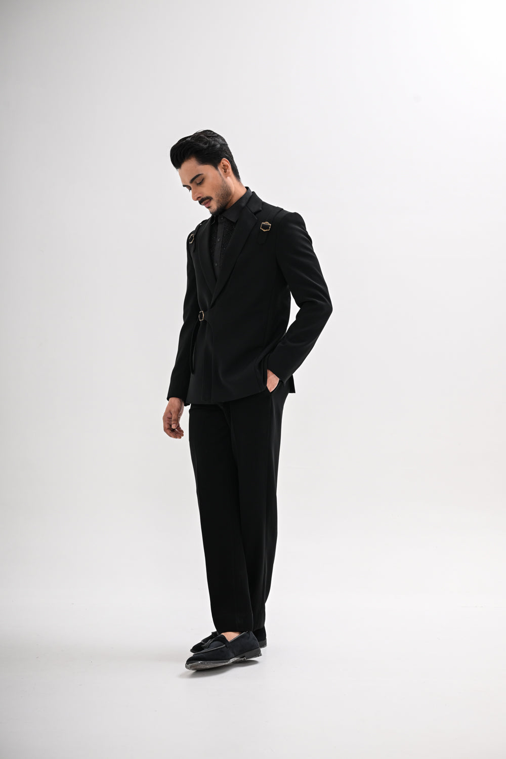 BLACK OVERLAPPING TUXEDO SET
