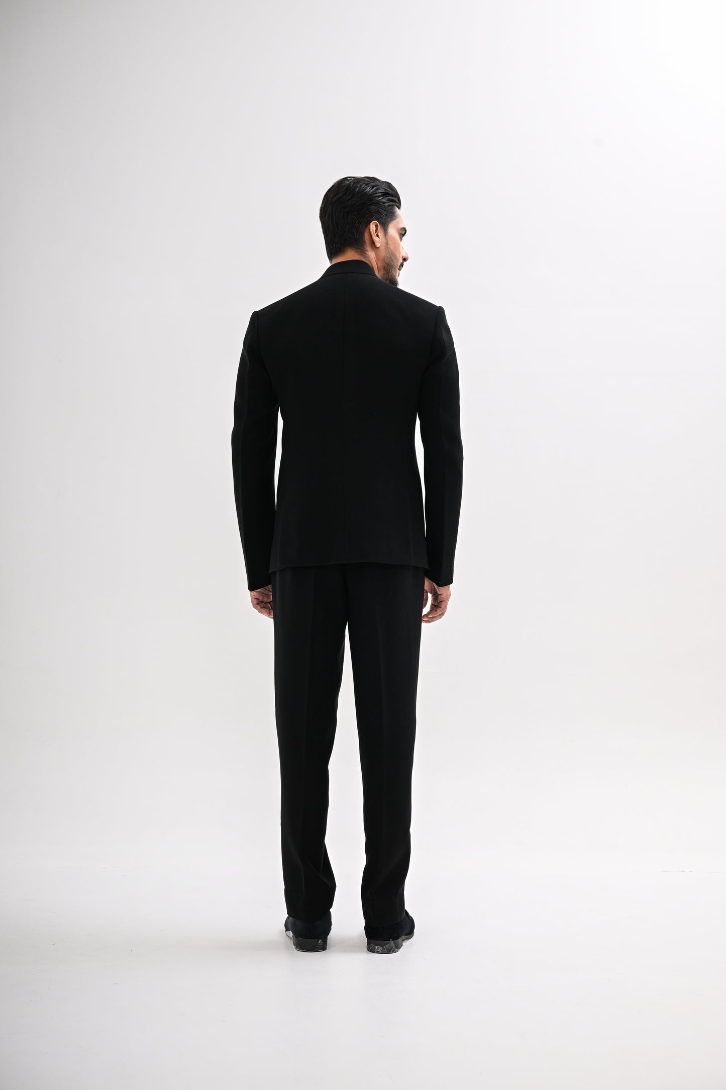 REGALIS TUXEDO